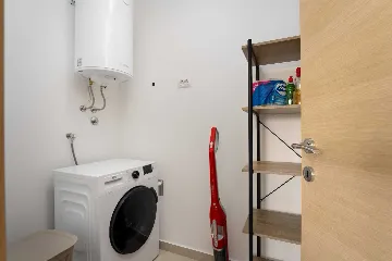 Sea-View Apartment in Labin for 4