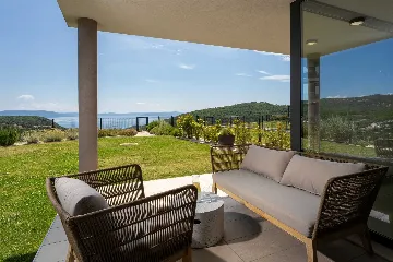 Sea-View Apartment in Labin for 4