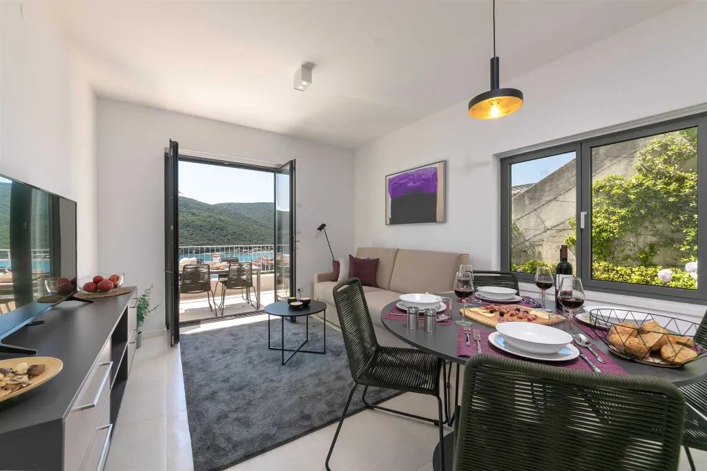 Rabac 2-Bedroom Apartment with Sea-View Terrace
