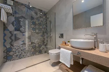 Rabac 2-Bedroom Apartment with Sea-View Balcony