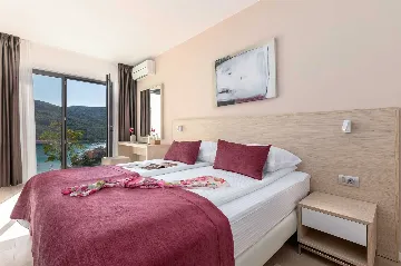 Rabac 2-Bedroom Apartment with Sea-View Balcony