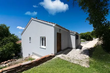 Holiday House with Private Pool and Sea Views, Viškovići