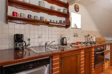 4-Bedroom Holiday House in Rogočana for Up to 8