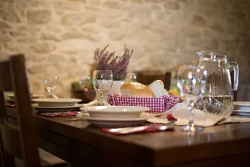 4-Bedroom Holiday House in Rogočana for Up to 8