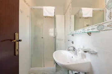 2-Bedroom Stone Holiday House in Rabac for 4