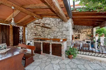 2-Bedroom Stone Holiday House in Rabac for 4