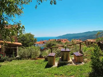 2-Bedroom Stone Holiday House in Rabac for 4