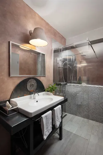 Triple Room with En-Suite Bathroom in Labin