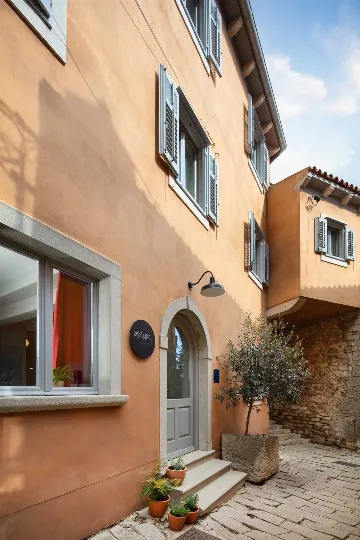 Triple Room with En-Suite Bathroom in Labin