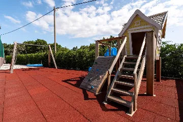 3-Bedroom Sea-View Villa with Private Pool in Drenje