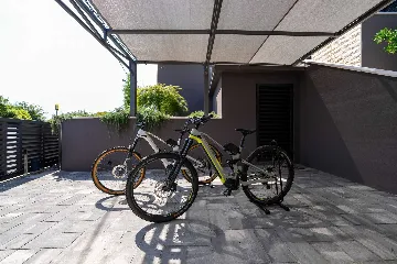 3-Bedroom Sea-View Villa with Private Pool in Drenje