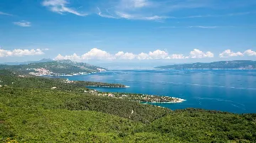 3-Bedroom Sea-View Villa with Private Pool in Drenje