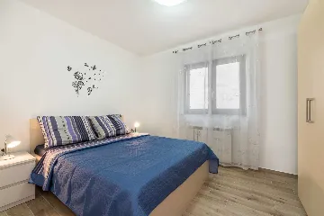 Holiday House in Trget with Private Pool & Sea Views