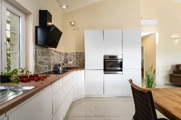 Holiday House with Heated Saltwater Pool in Veli Kosi