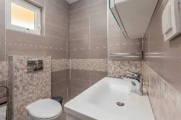 Njivice Studio for 3 with Sea-View Balcony