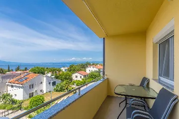 Njivice Studio for 3 with Sea-View Balcony