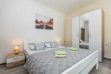 Studio in Njivice for 3 Guests with Terrace