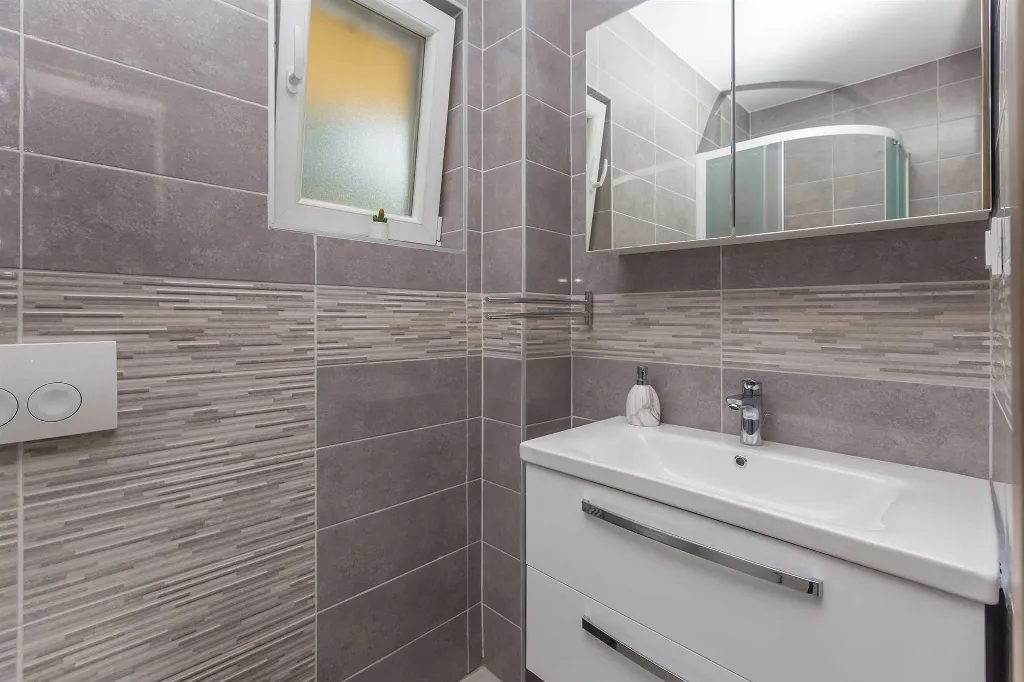 Studio in Njivice for 3 Guests with Terrace