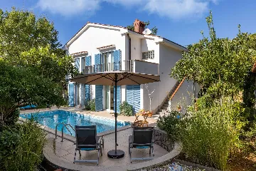 Apartment in Njivice with Private Swimming Pool