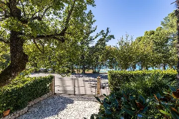 Apartment in Njivice with Private Swimming Pool