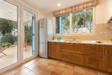 Apartment in Njivice with Private Swimming Pool