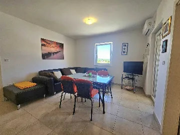Apartment in Punat for 4 Guests with Balcony