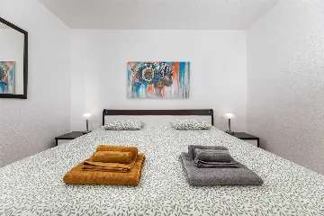 Njivice 2-Bedroom Apartment with Balcony