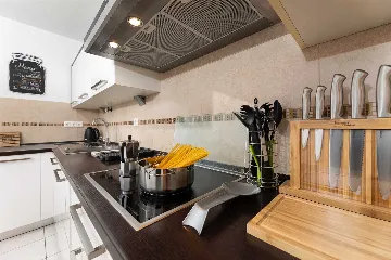 Njivice 2-Bedroom Apartment with Balcony