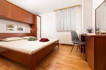 Njivice 2-Bedroom Apartment with Balcony
