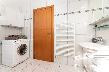 Njivice 2-Bedroom Apartment with Balcony