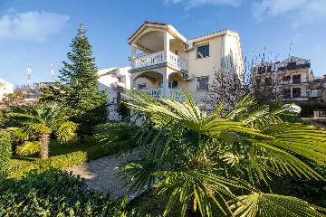 Njivice 2-Bedroom Apartment with Balcony