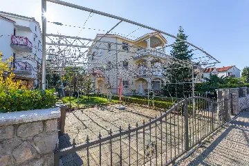 Njivice 2-Bedroom Apartment with Balcony