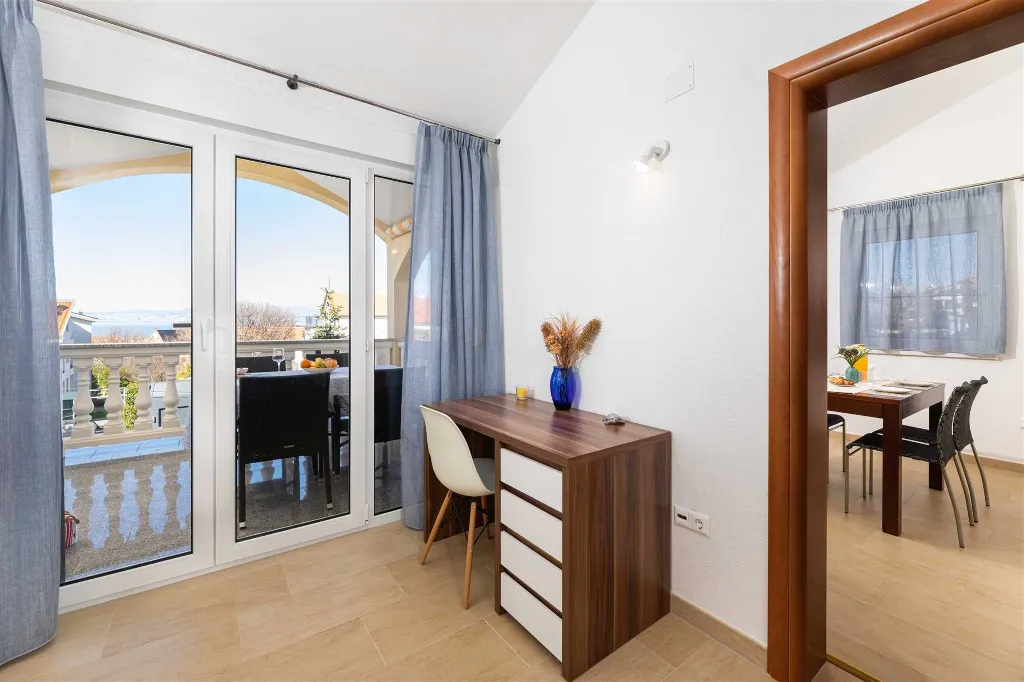 2-Bedroom Apartment with Sea View in Njivice