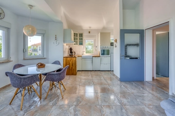 Dobrinj Holiday House for 8 Guests with Private Pool