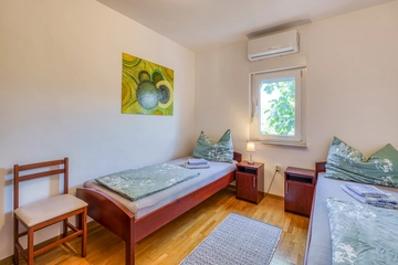 Dobrinj Holiday House for 8 Guests with Private Pool