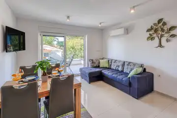 2-Bedroom Apartment in Njivice with Sea View