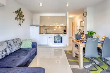 2-Bedroom Apartment in Njivice with Sea View