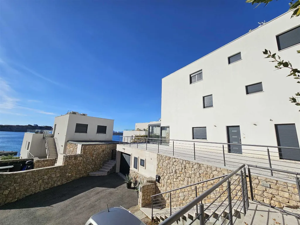 Apartment in Omišalj with Sea-View Balconies