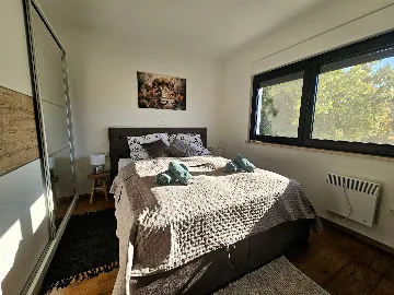 Apartment in Omišalj with Sea-View Balconies