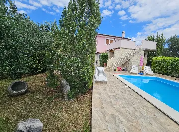 Malinska Holiday House with Saltwater Pool for 4