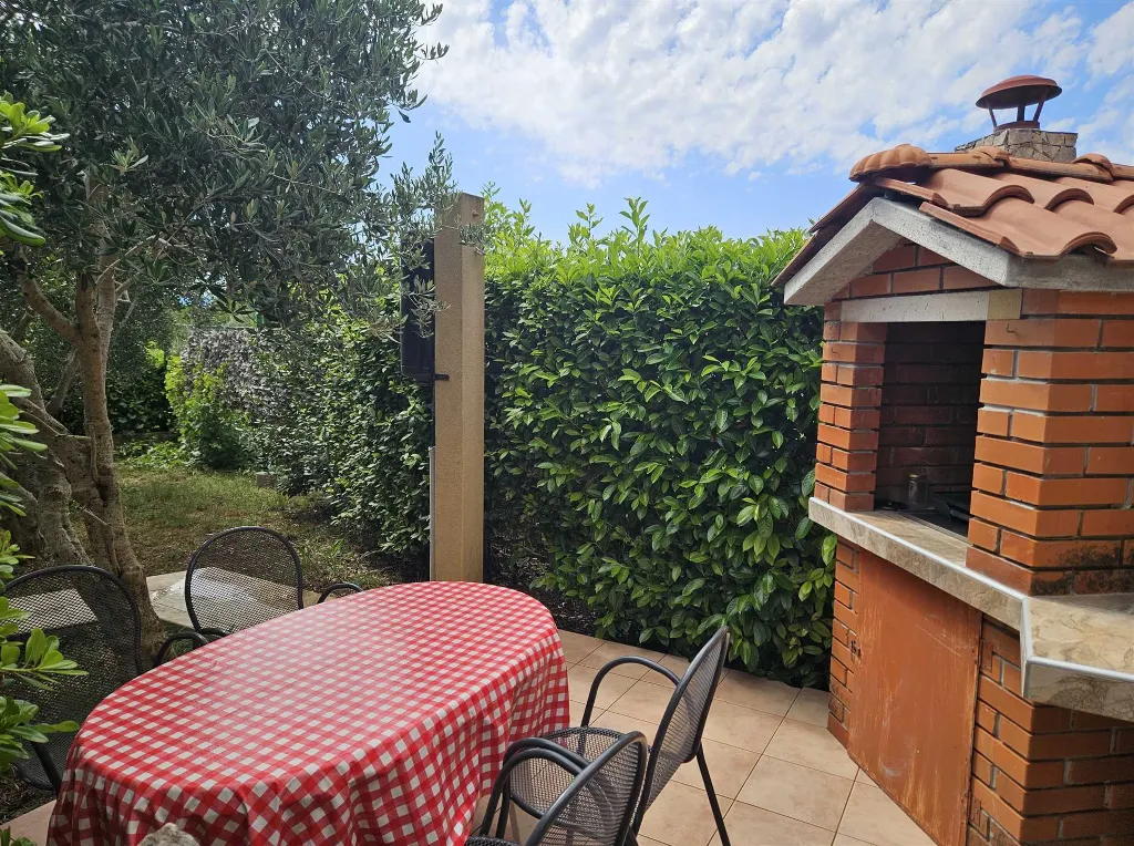 Malinska Holiday House with Saltwater Pool for 4