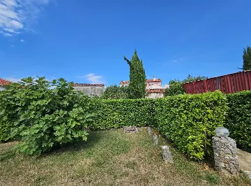 Malinska Holiday House with Saltwater Pool for 4