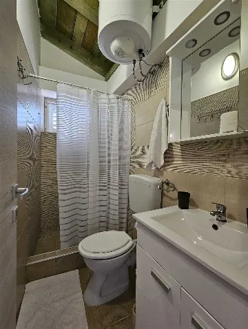 Malinska Holiday House with Saltwater Pool for 4