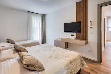 Villa with Private Pool for 8 Guests in Malinska