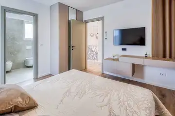 Villa with Private Pool for 8 Guests in Malinska