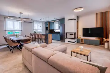 Villa with Private Pool for 8 Guests in Malinska