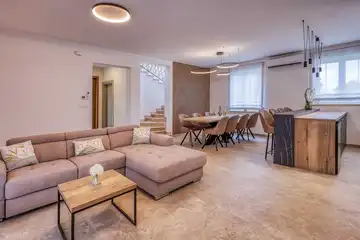 Villa with Private Pool for 8 Guests in Malinska