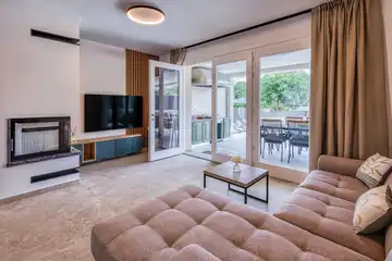 Villa with Private Pool for 8 Guests in Malinska