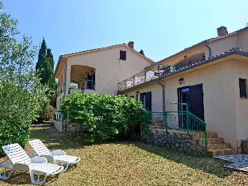 1-Bedroom Apartment in Malinska with Private Garden