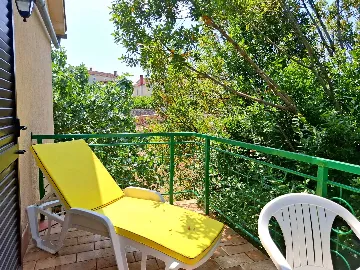 Room for 2 in Malinska with Private Bathroom & Balcony